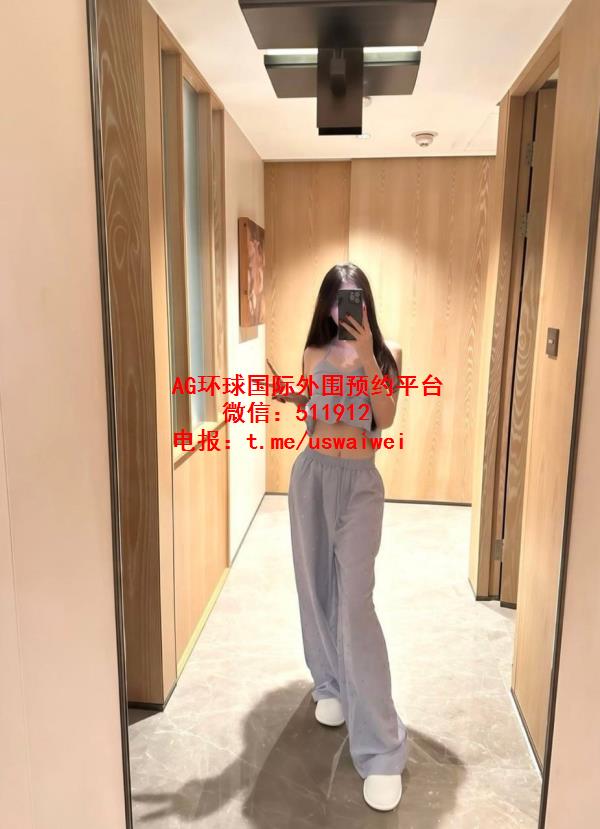 清新讨喜型Lauren