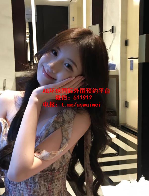 爱笑的甜美女孩贝拉