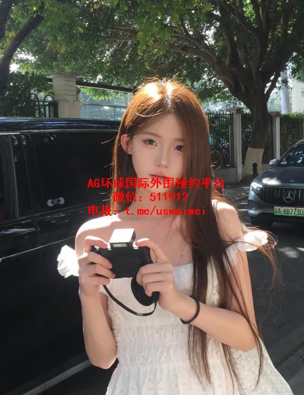 爱笑的甜美女孩贝拉