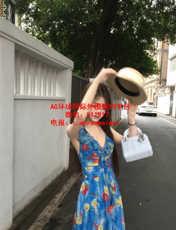 爱笑的甜美女孩贝拉