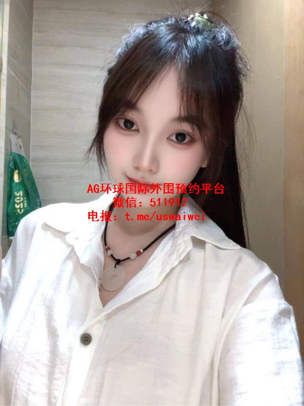 温柔精致圆脸妹妹诗颖