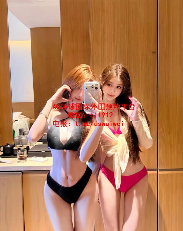妩媚泳装模特萱萱