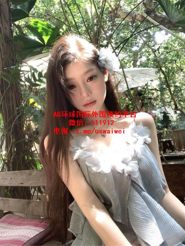 人间芭比诗雯
