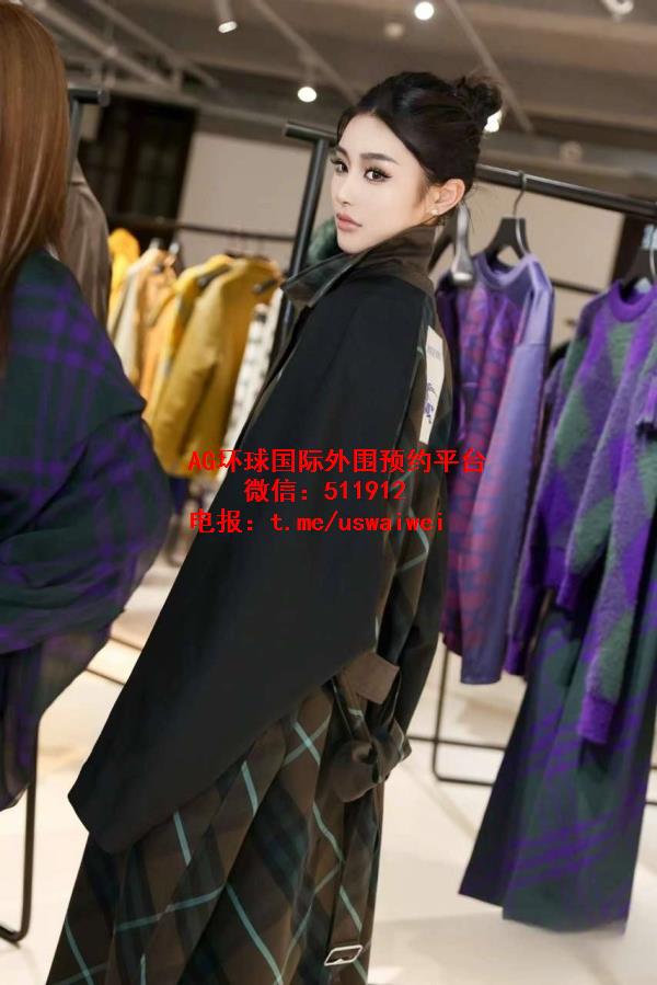 国际服装品牌超模Delaney