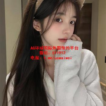 清纯俏皮佩昀