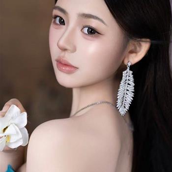 高级模特脸艾娅