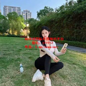 表演系大学生Kerin