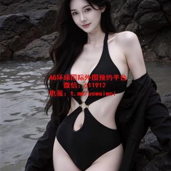 曼妙曲线身形Talia