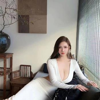 气质冷艳御姐Luna