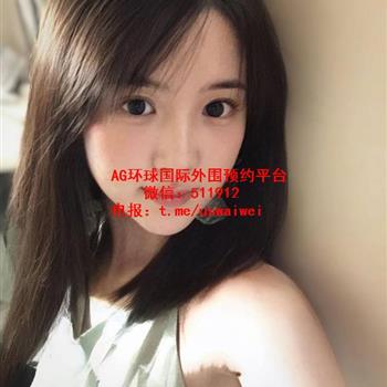 大学留学生慕柔