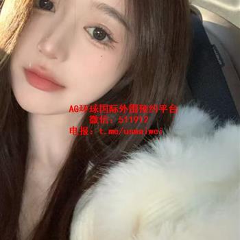 气质出众T台模特妍洛