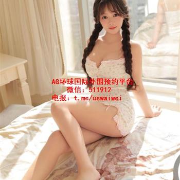 甜美自然笑容女孩Rosalind