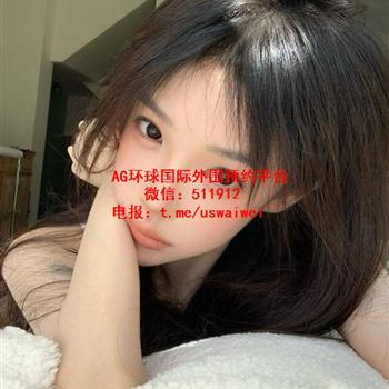 清爽素颜美女忆彤