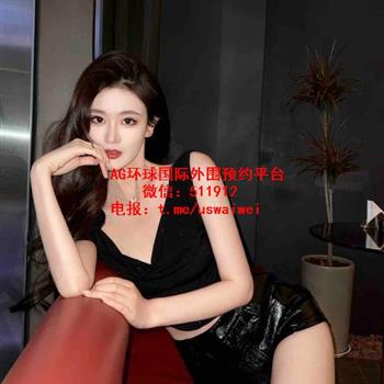 商务车展模特Sarah