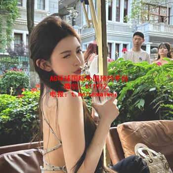 洋气名媛风Laura